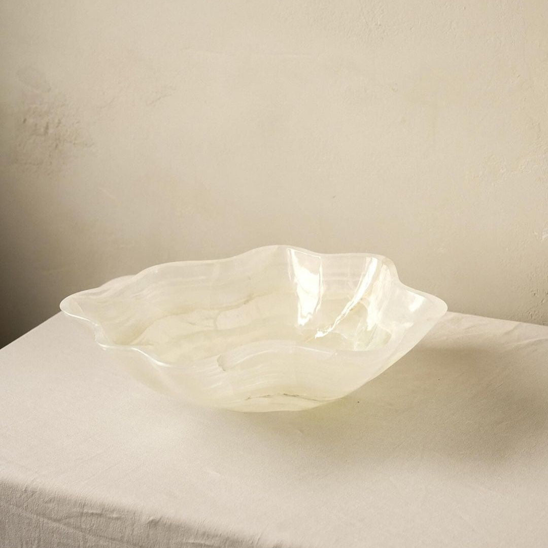 STEPHANELLE : Naturally Crafted Onyx Bowl