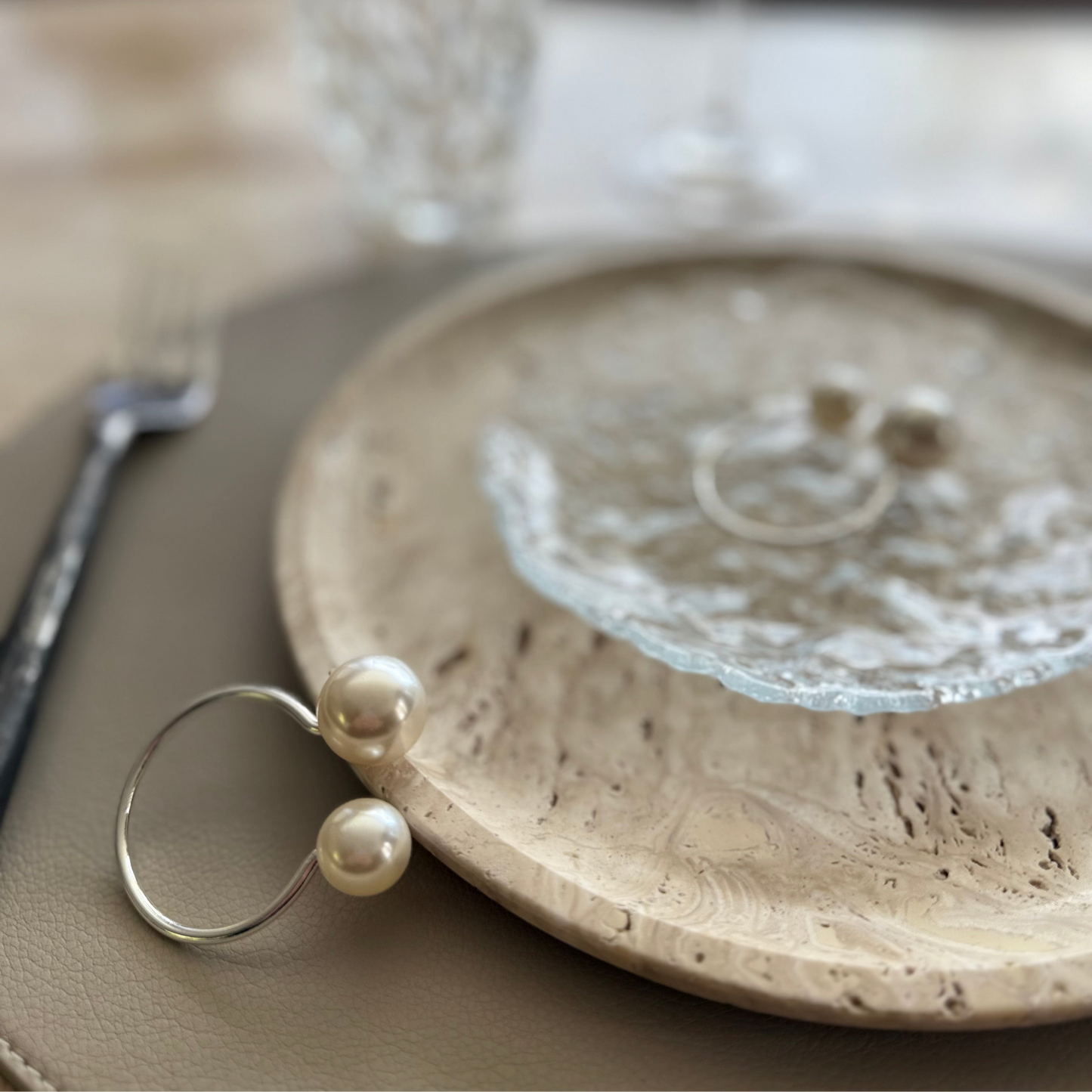 SAMIRA – Set of Two Pearl Adorned Napkin Rings