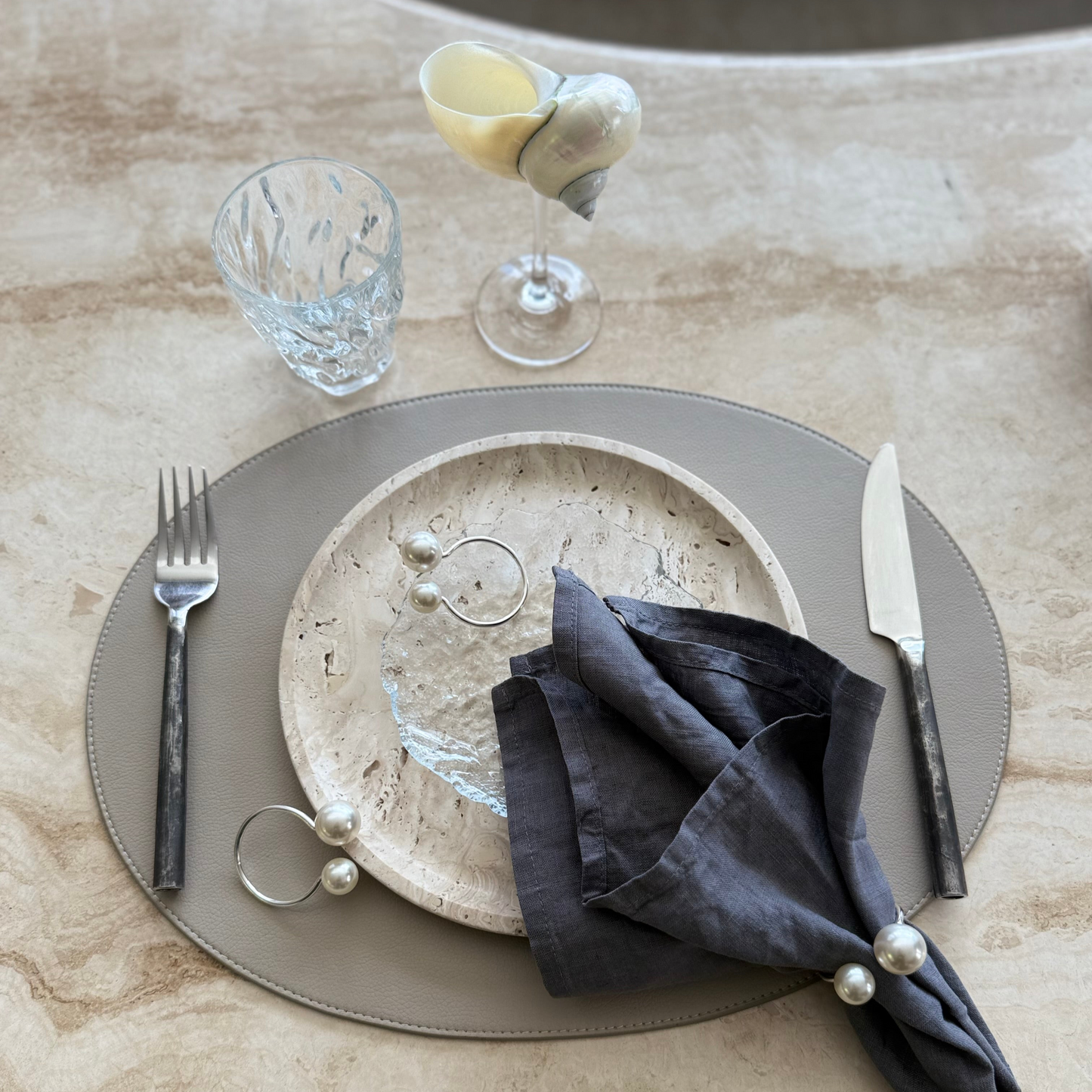 SAMIRA – Set of Two Pearl Adorned Napkin Rings