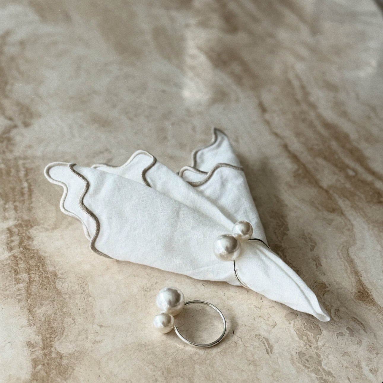 SAMIRA – Set of Two Pearl Adorned Napkin Rings