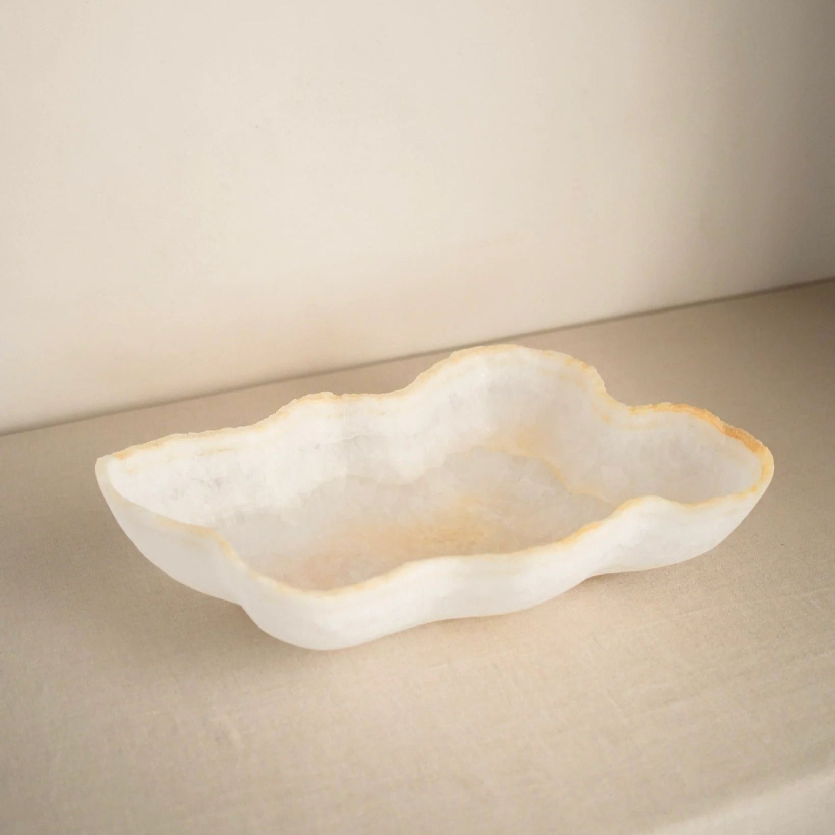 STEPHANELLE : NATURALLY CRAFTED ONYX BOWL